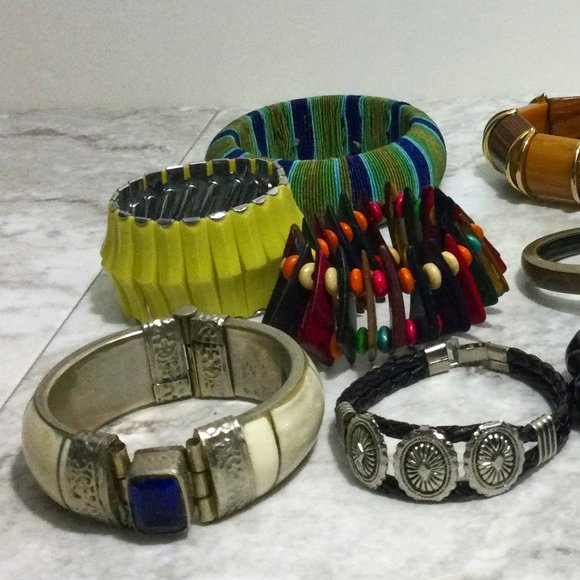 14 Assorted Bracelet Grab Bag - Picture 2 of 4